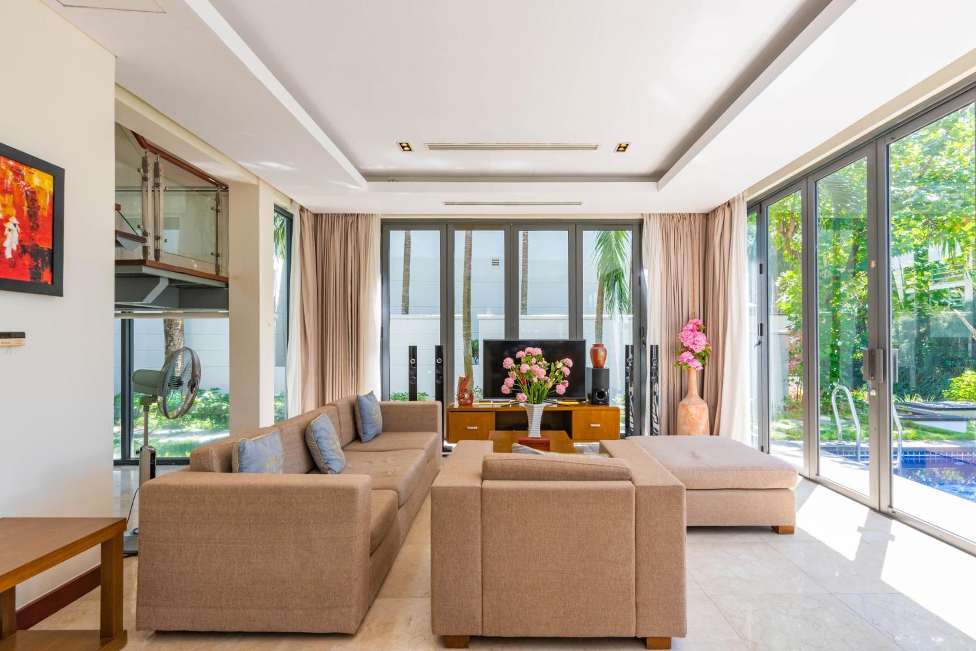 Emblem Sea 3 bedroom villas Da Nang Exteriör bild
