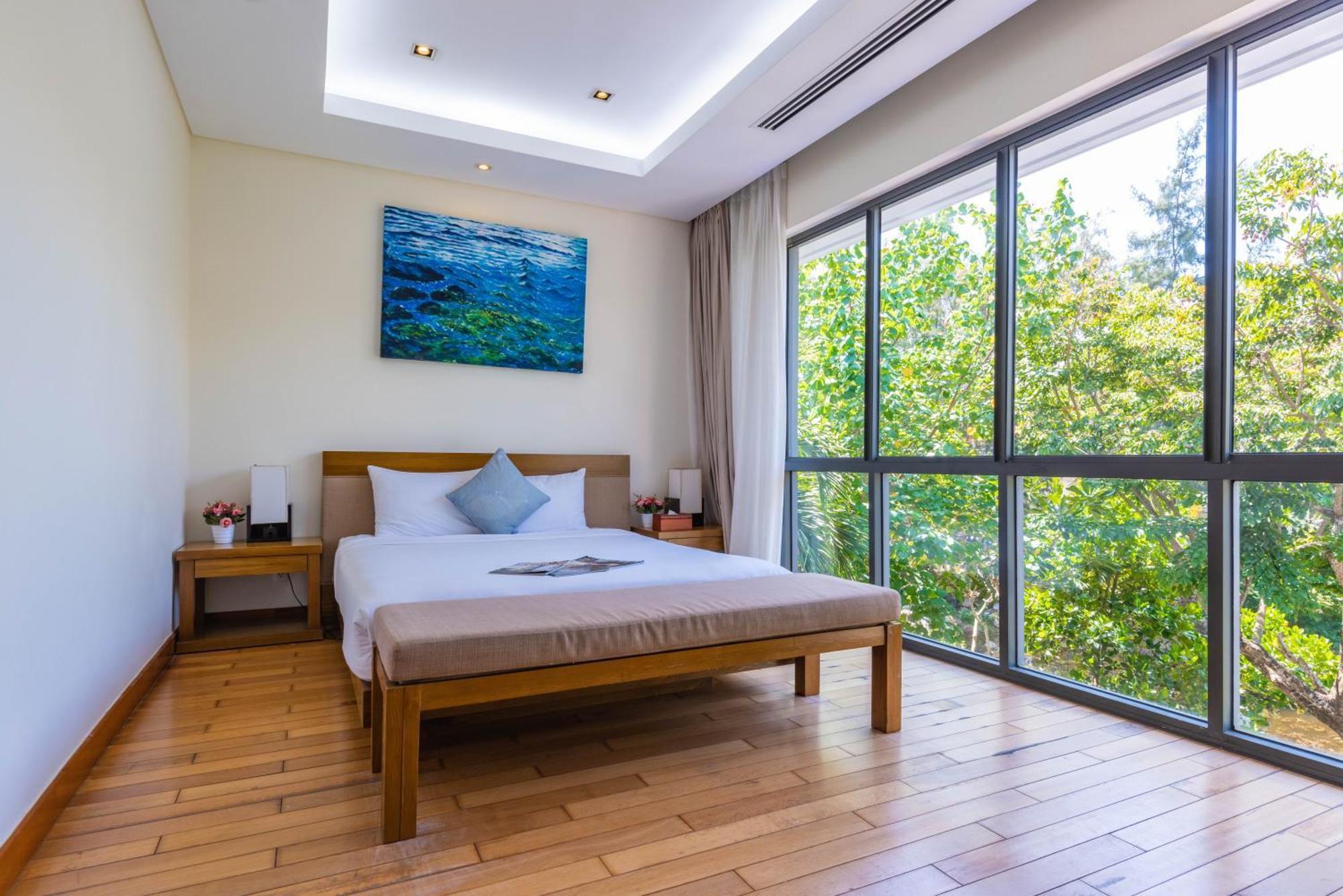 Emblem Sea 3 bedroom villas Da Nang Exteriör bild