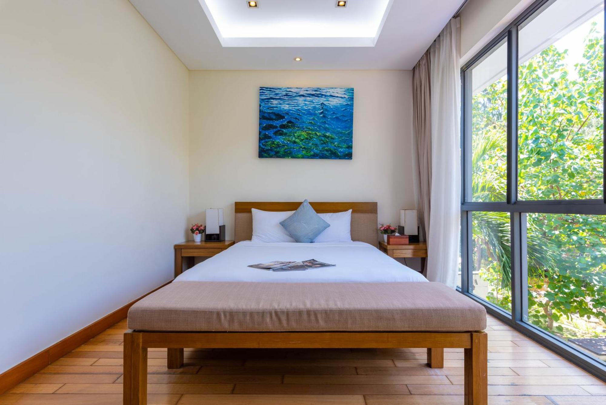 Emblem Sea 3 bedroom villas Da Nang Exteriör bild