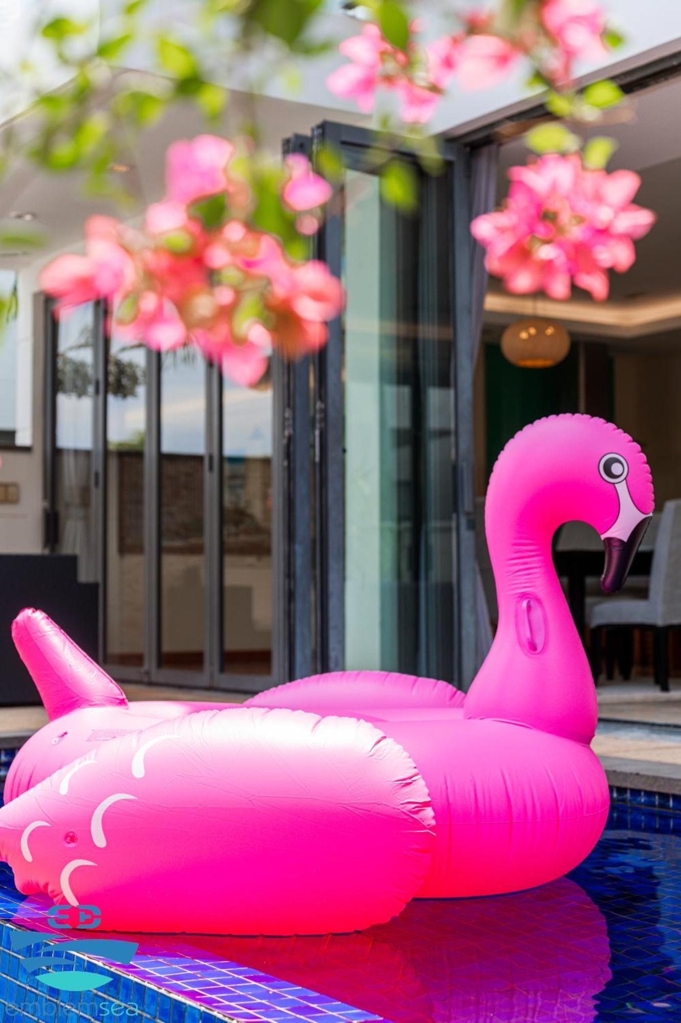 Emblem Sea 3 bedroom villas Da Nang Exteriör bild